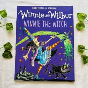 Winnie and Wilbur Winnie the Witch: Picture Story Book