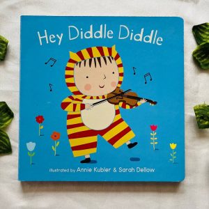 Hey Diddle Diddle: Board Book